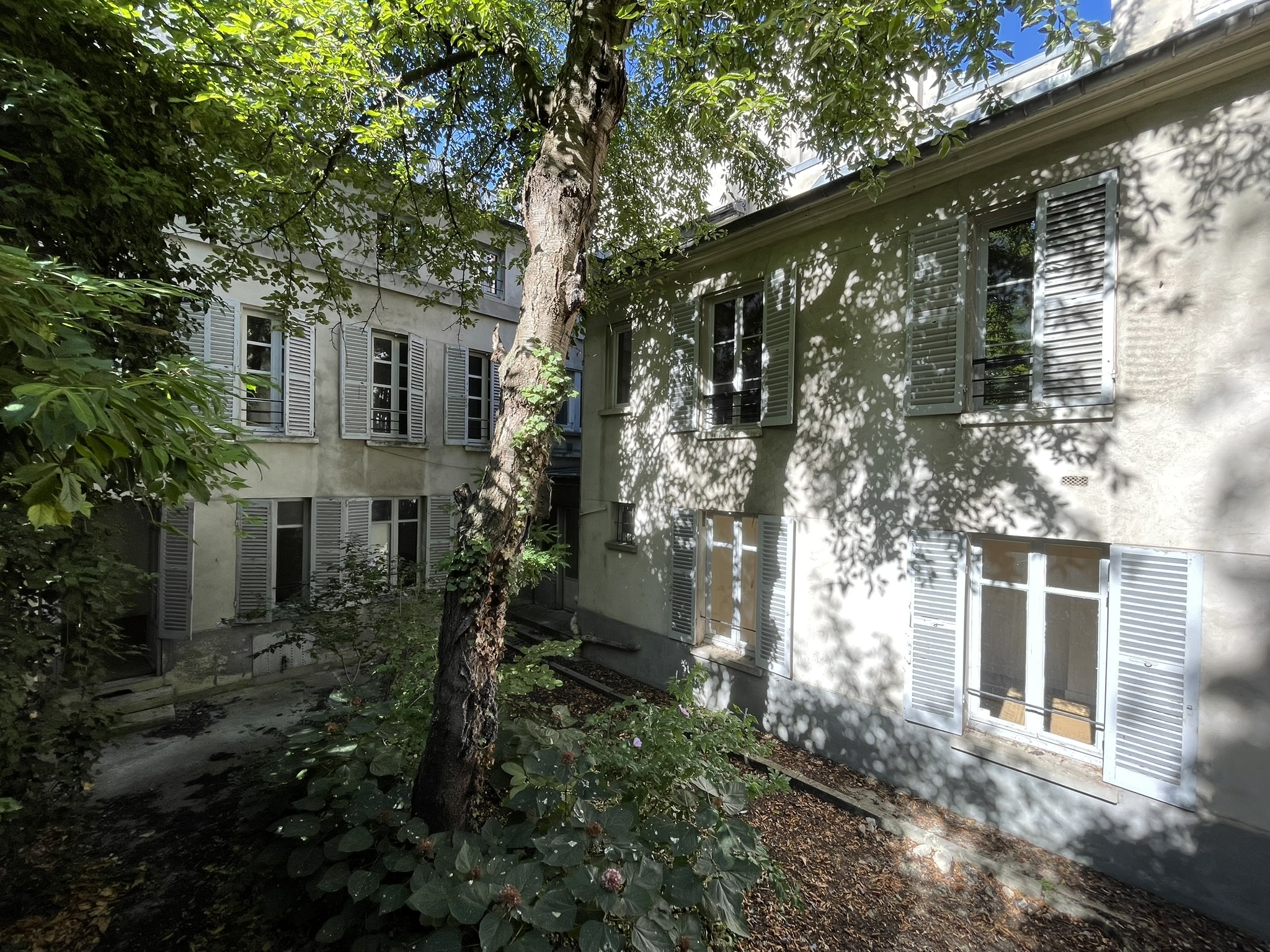 Rénovation & Surélévation du 42 rue des Martyrs